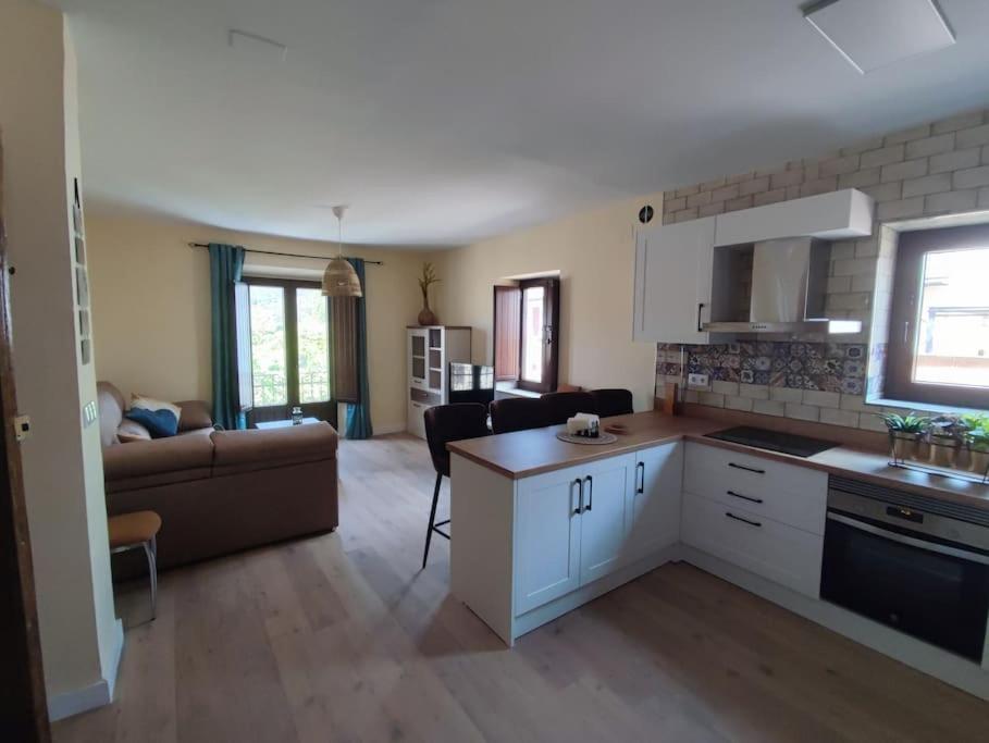 Real 17, Apartment Cádiar